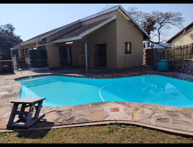 6 BEDROOM HOUSE FOR SALE IN NORTHDENE